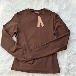 SKIMS Fits Everybody Long Sleeve Tshirt M AP-TSH-0650
